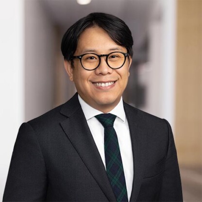 Jonathan Estuart headshot.