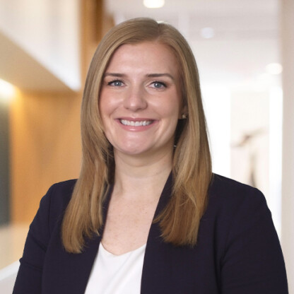 Molly Jardine headshot.