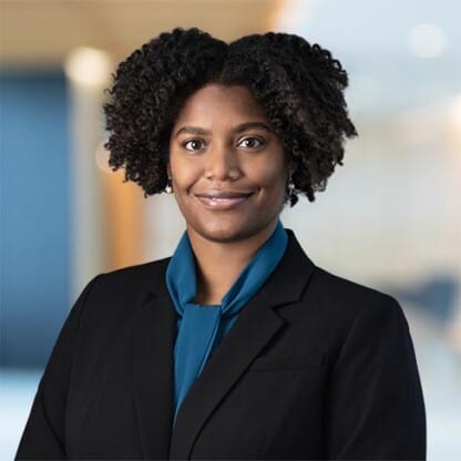 Navea Frazier headshot.